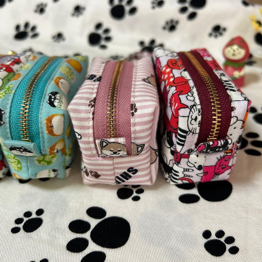 ハンドメイド バッグに付けられるミニスクエア型ポーチ