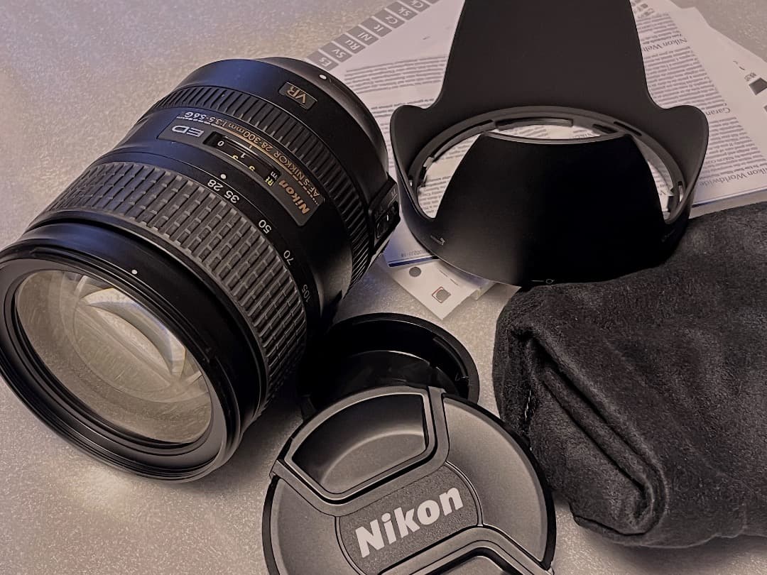 新品 Nikkor AF-S 28-300mm f/3.5-5.6G ED VR