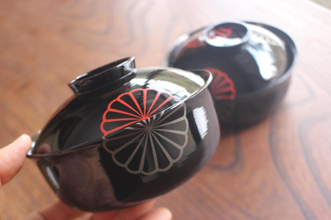 デッドストック！刷毛目黒漆に庸軒好み菊蒔絵の映える煮物椀2点（検京塗雑煮椀