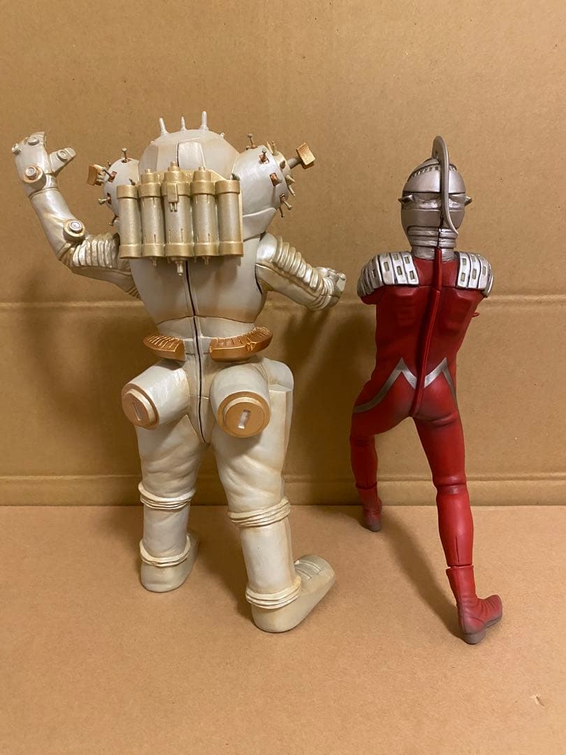 CCP 1/6 ウルトラセブン　キングジョー