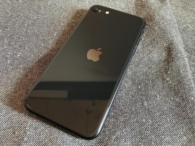 iPhoneSE 第2世代 ブラック 64GB 箱ケーブル付