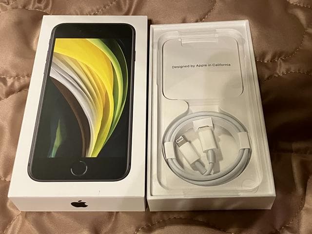 iPhoneSE 第2世代 ブラック 64GB 箱ケーブル付