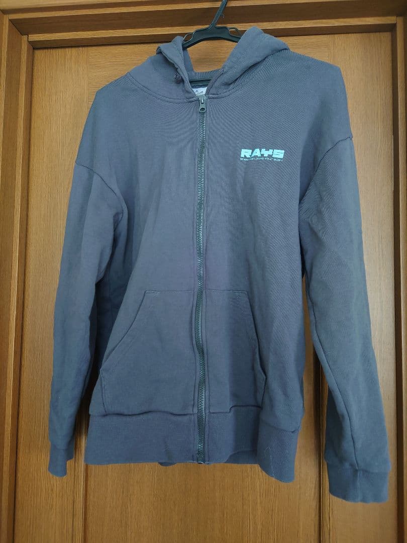  Man DOME TOUR 2024 RAYS フード付きパーカー