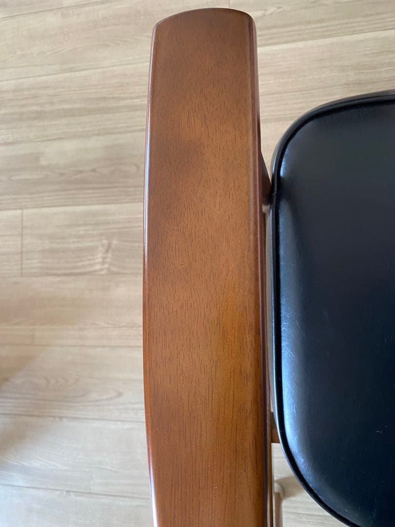 カリモク60 Dチェア スタンダードブラック