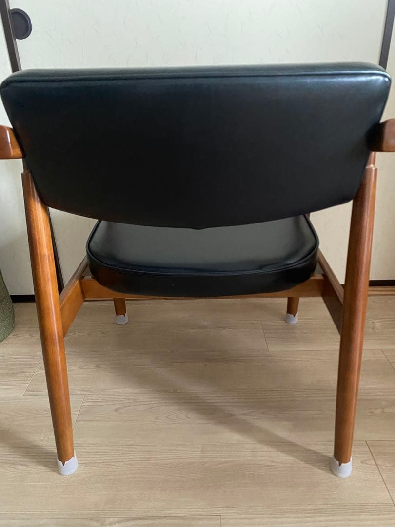 カリモク60 Dチェア スタンダードブラック