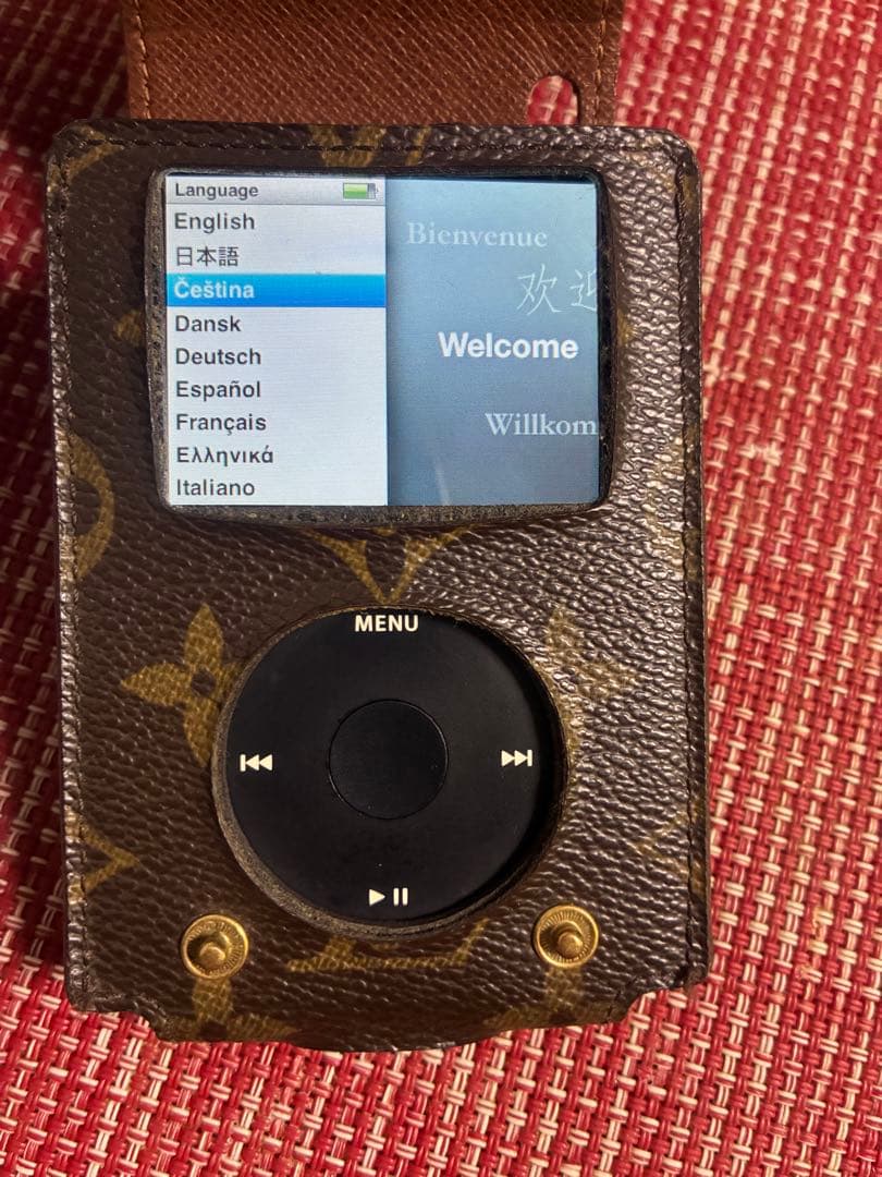 iPod classic 80GB（A1238） ルイヴィトンケース付き