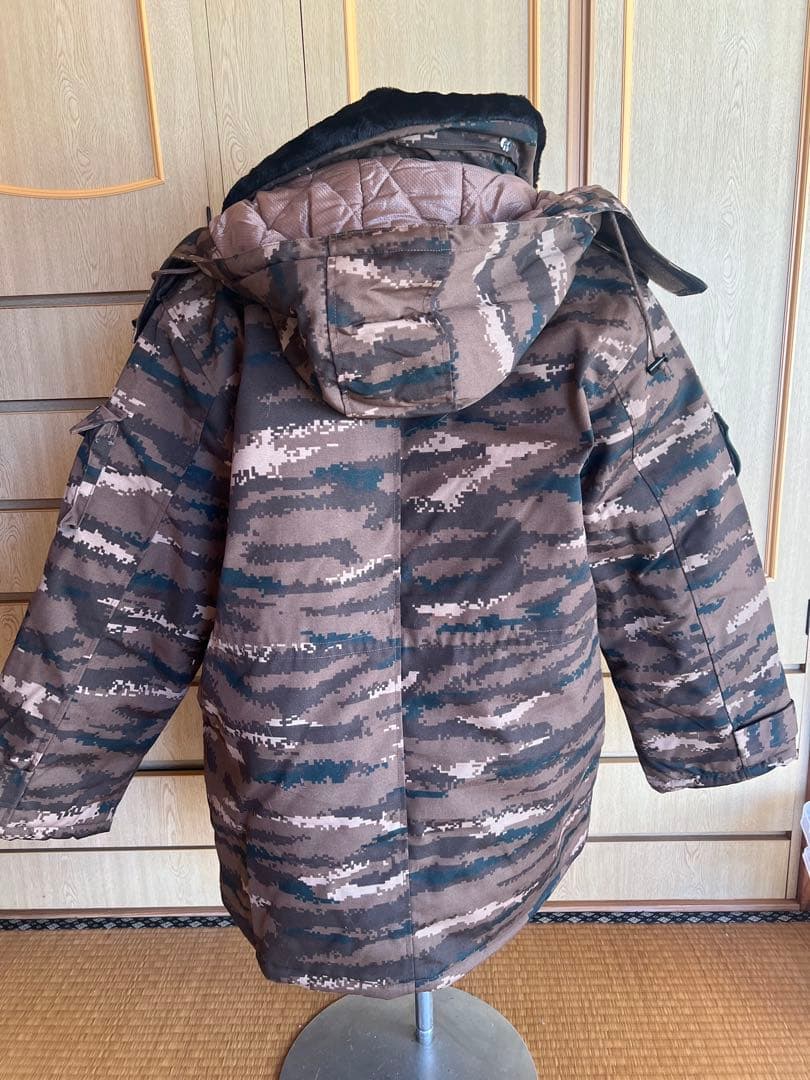 実物新品　中国軍　人民武装警察特殊部隊戦闘迷彩柄　フリース襟付　上下セット