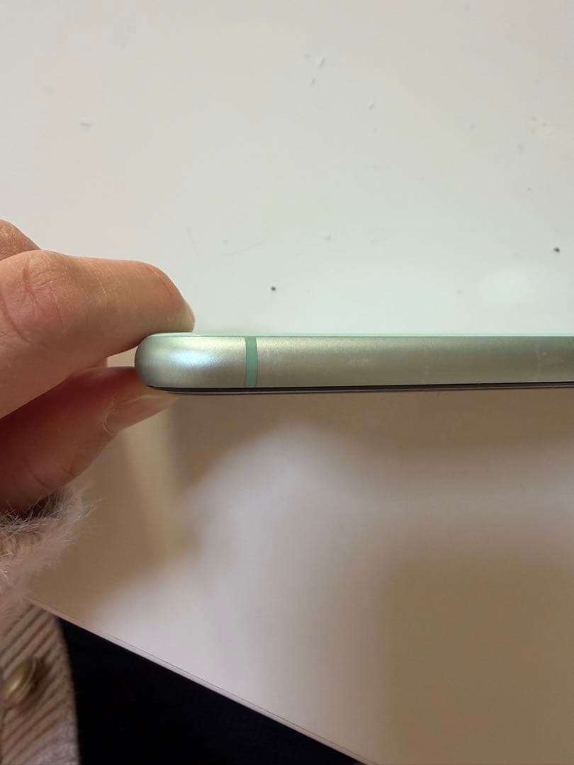 かんなiPhone11 64G 中古　SIMフリー　未使用ガラスフィルム