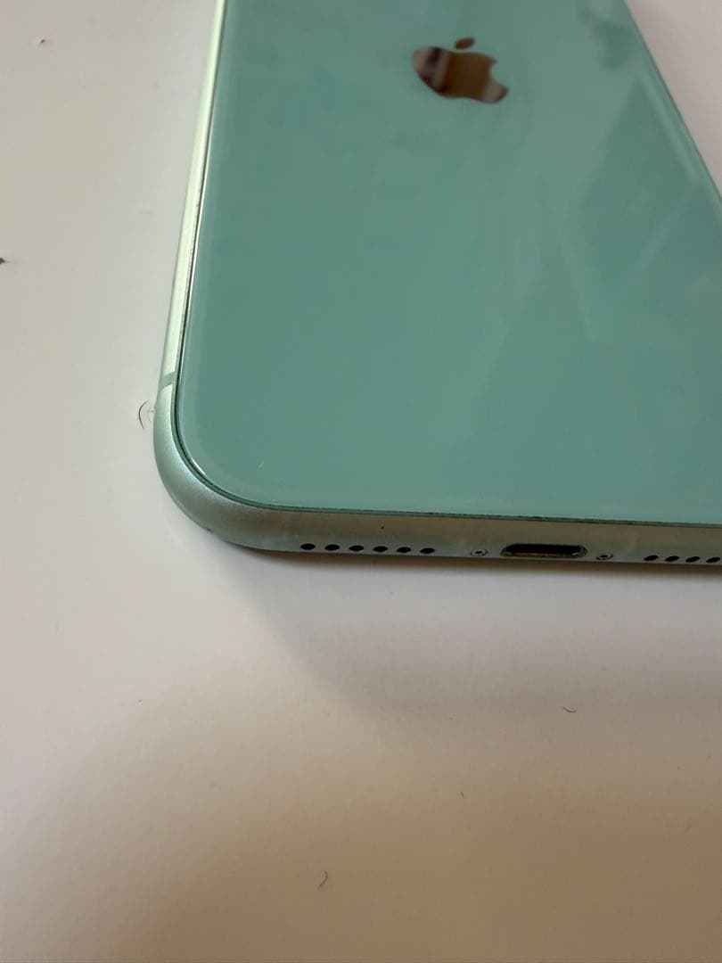 かんなiPhone11 64G 中古　SIMフリー　未使用ガラスフィルム