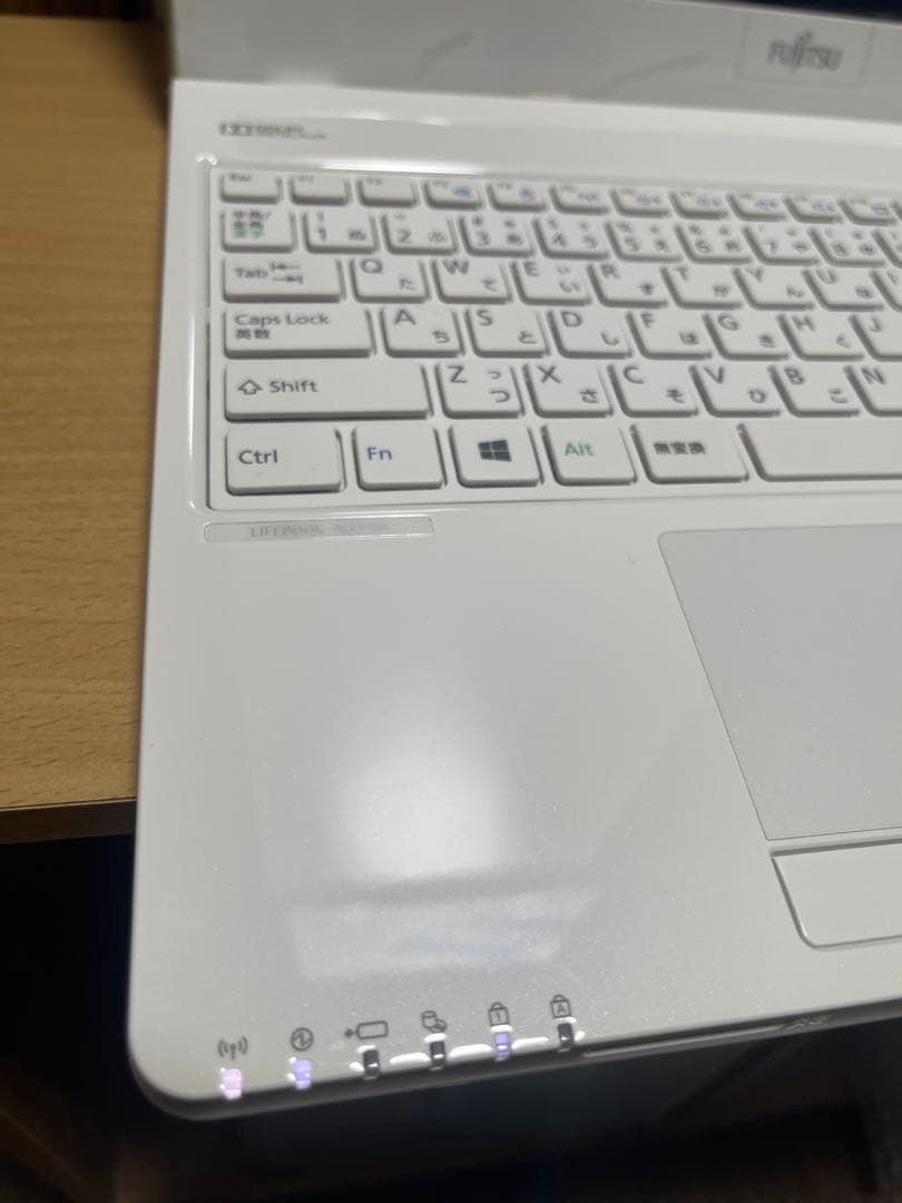 Fujitsu ホワイト ノートPC 15.6インチ LIFEBOOK AH42