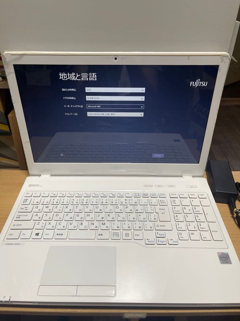 Fujitsu ホワイト ノートPC 15.6インチ LIFEBOOK AH42