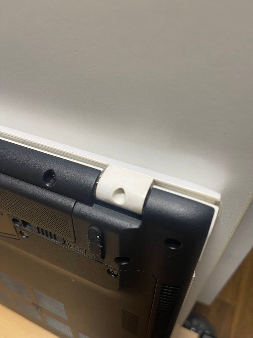 Fujitsu ホワイト ノートPC 15.6インチ LIFEBOOK AH42