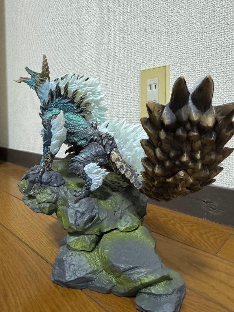 モンスターハンタージンオウガBIGフィギュア