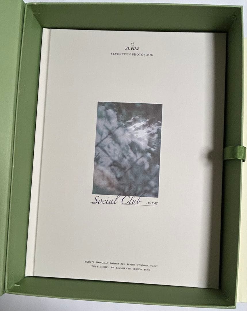 SEVENTEEN ＰＨＯＴＯＢＯＯＫ ユニバーサル　ミュージックストア　限定版