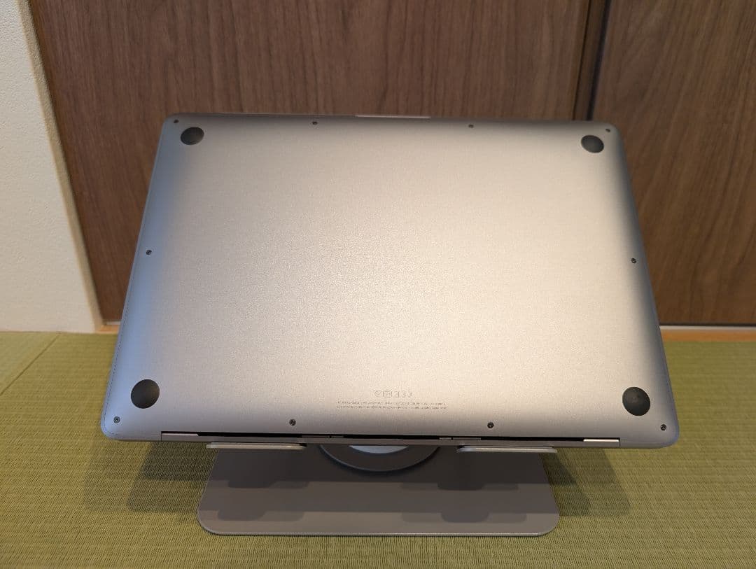美品Apple MacBook Air M1　ケース付き