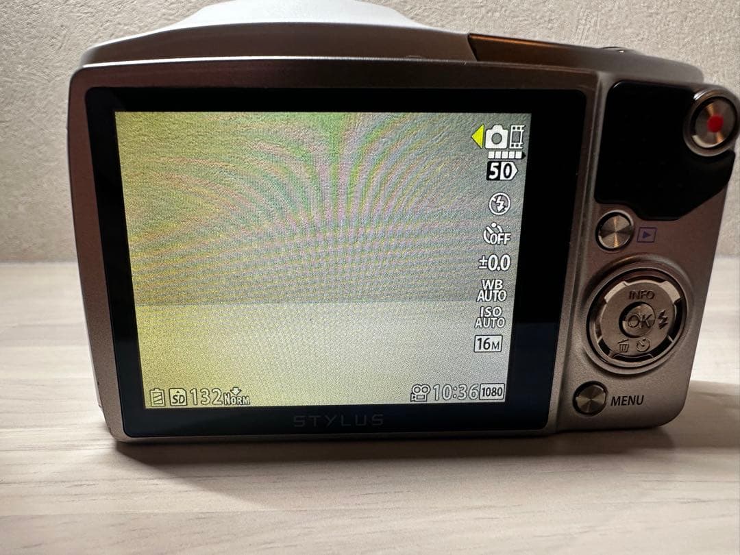 完動品【美品】OLYMPUS SZ-16 デジタルカメラ オリンパス ホワイト