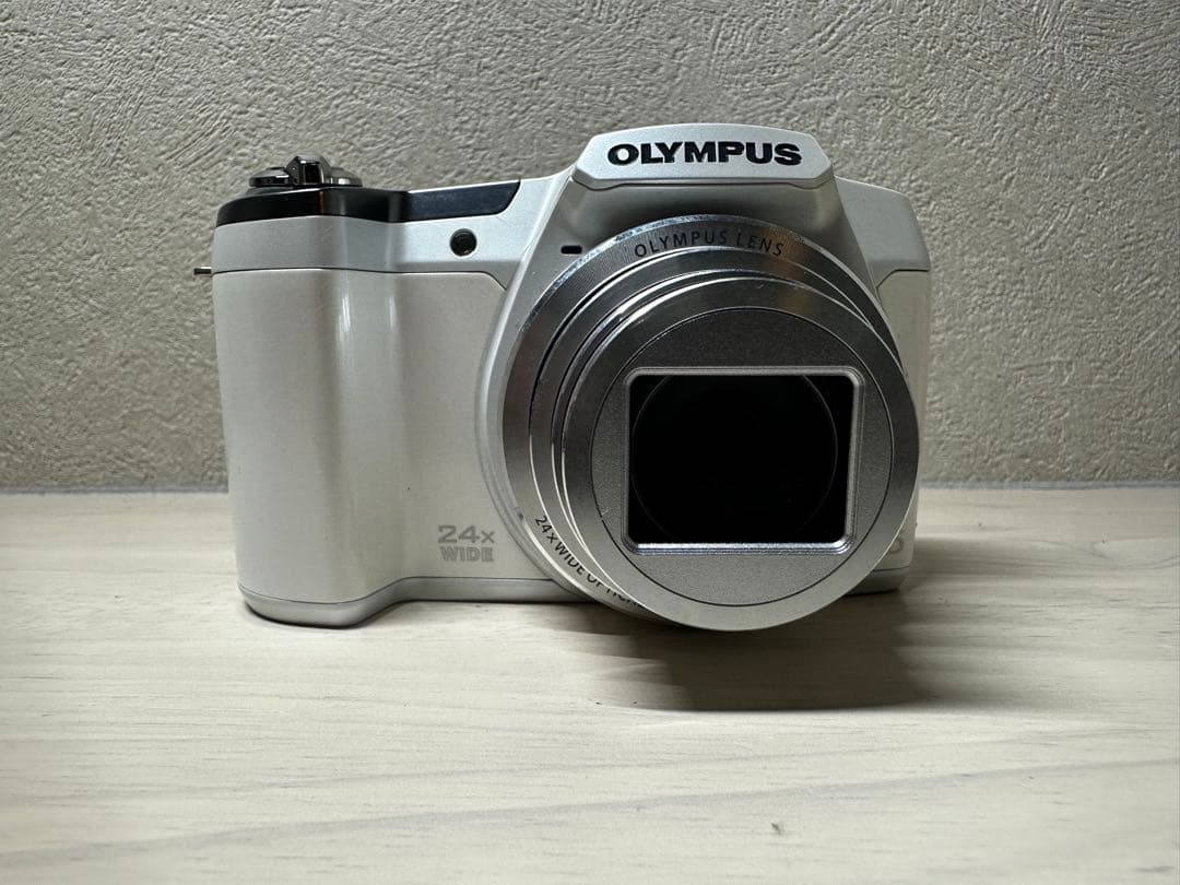 完動品【美品】OLYMPUS SZ-16 デジタルカメラ オリンパス ホワイト