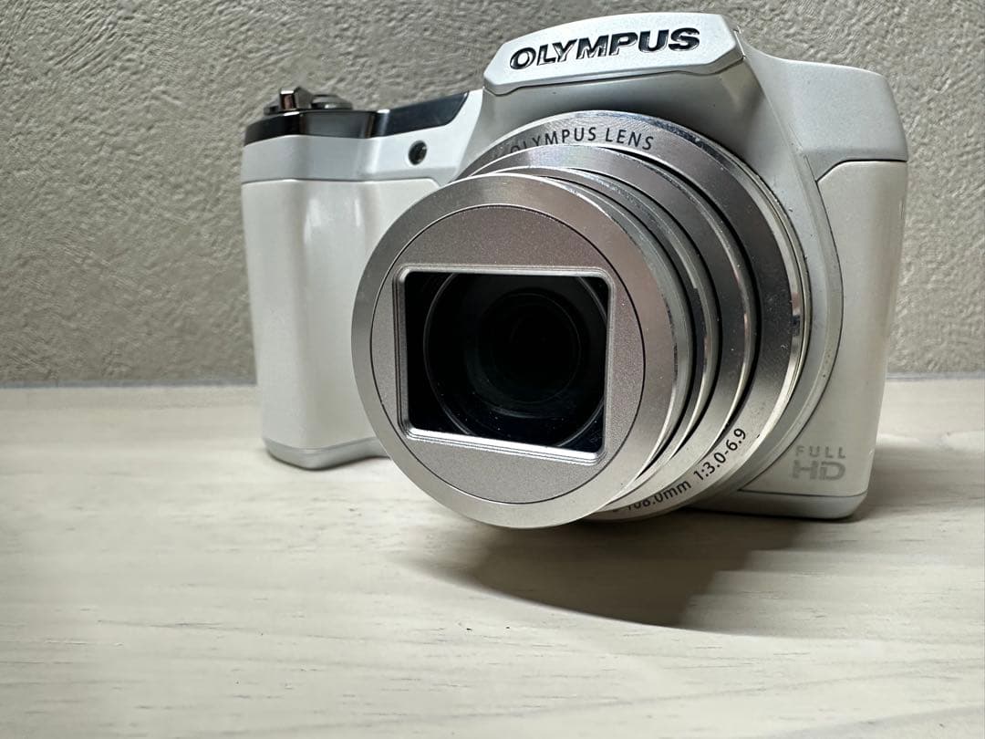 完動品【美品】OLYMPUS SZ-16 デジタルカメラ オリンパス ホワイト