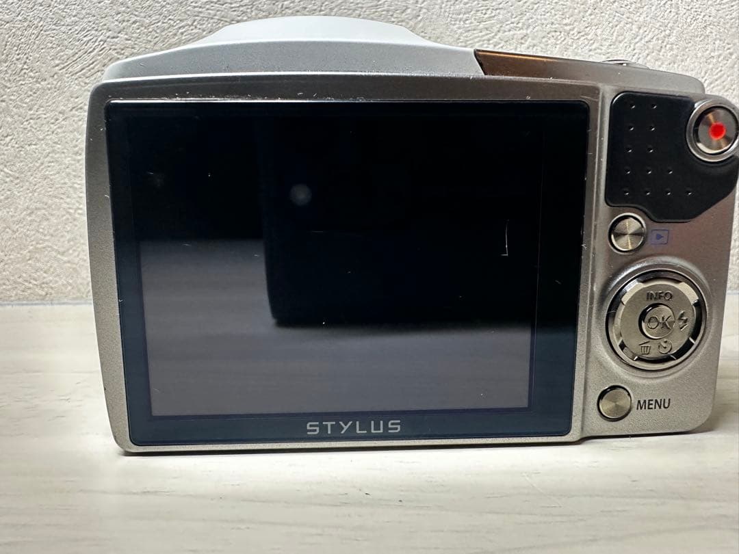 完動品【美品】OLYMPUS SZ-16 デジタルカメラ オリンパス ホワイト