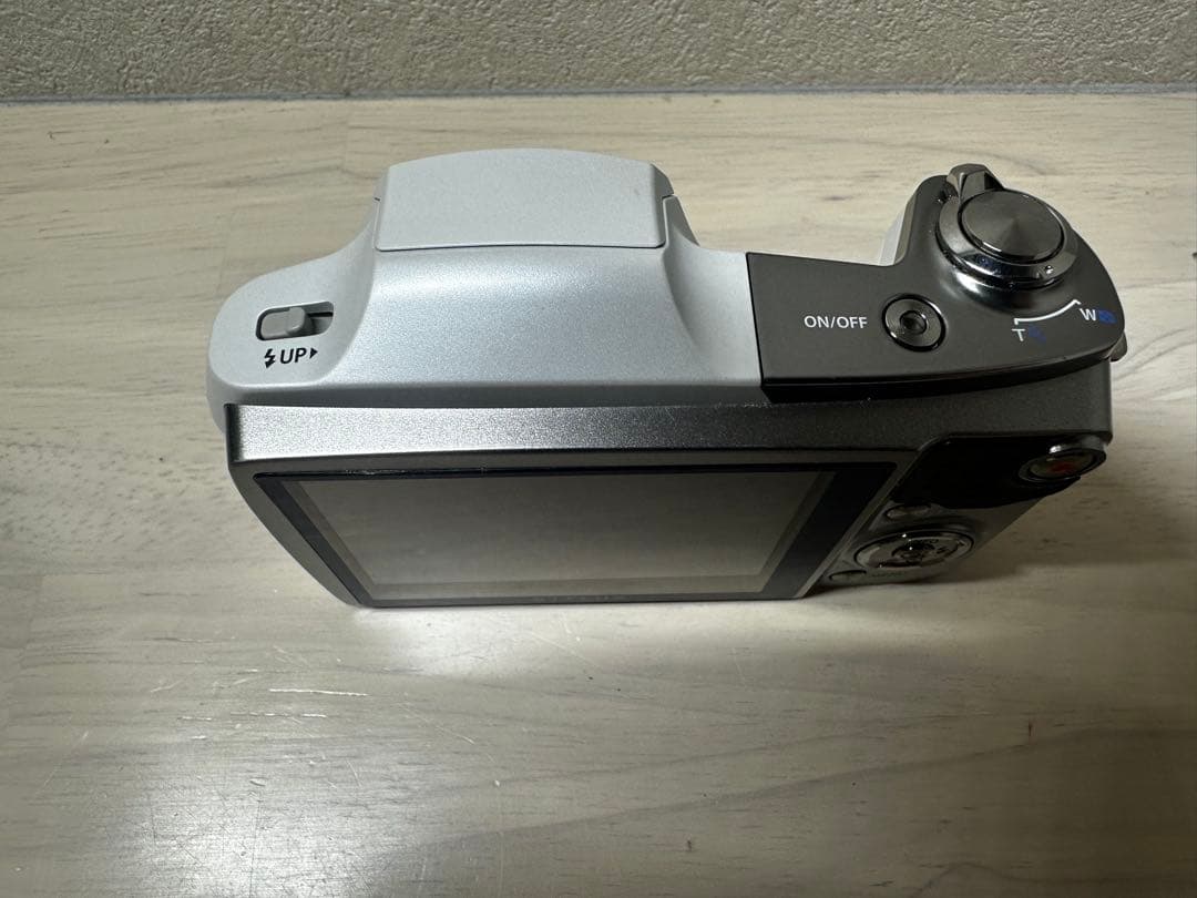 完動品【美品】OLYMPUS SZ-16 デジタルカメラ オリンパス ホワイト