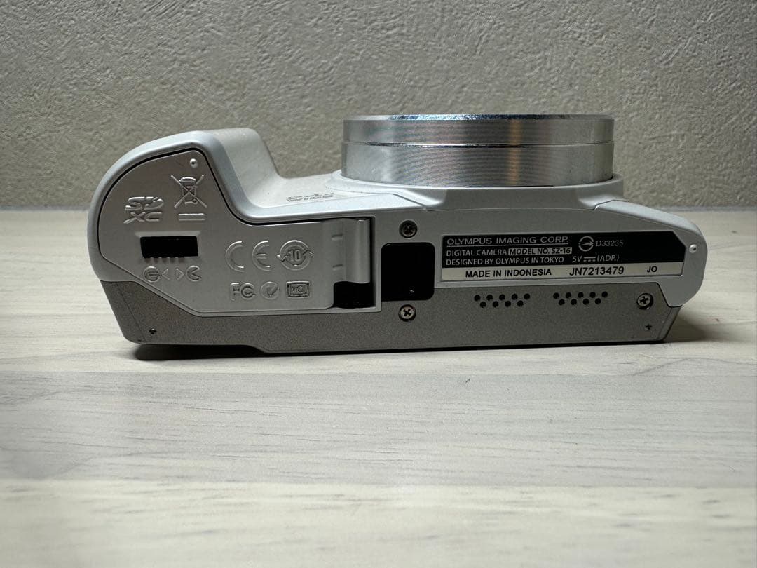 完動品【美品】OLYMPUS SZ-16 デジタルカメラ オリンパス ホワイト