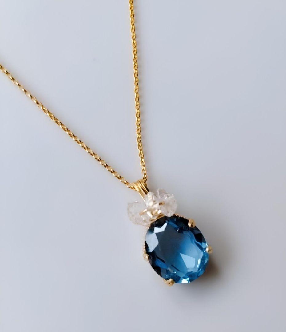 Kgf14 宝石ルース スイスブルートパーズ ファセット 爪留め ペンダント