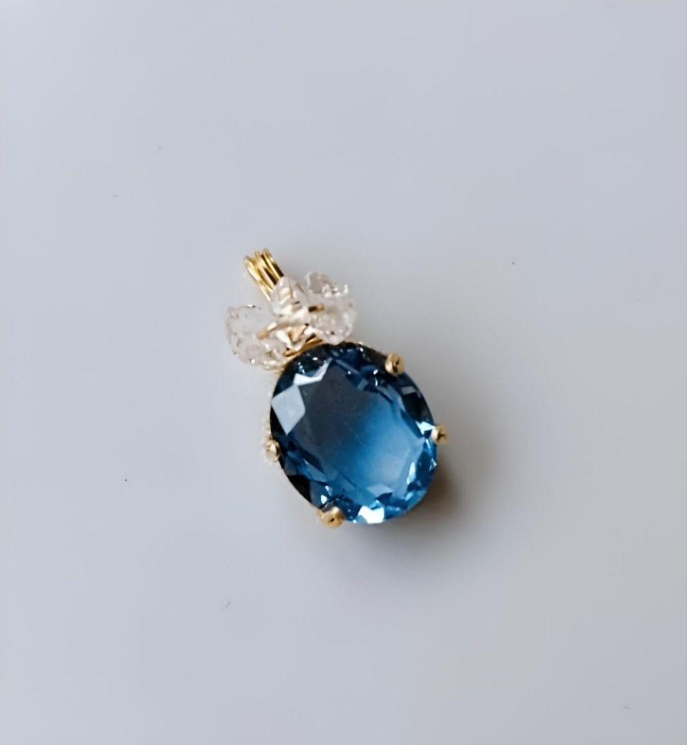Kgf14 宝石ルース スイスブルートパーズ ファセット 爪留め ペンダント