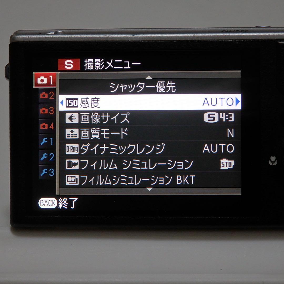 動作確認済　Fujifilm XQ2 シルバー　フジフイルム