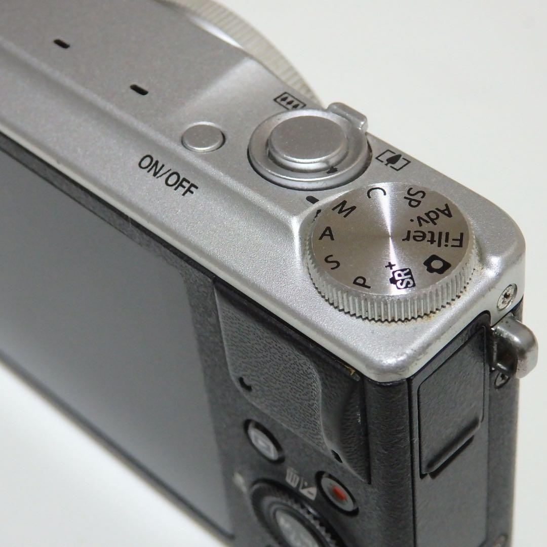 動作確認済　Fujifilm XQ2 シルバー　フジフイルム