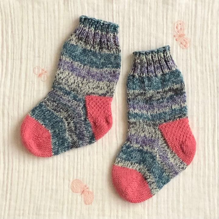 キッズ(12.5-14.5cm) 手編み 靴下 くつした