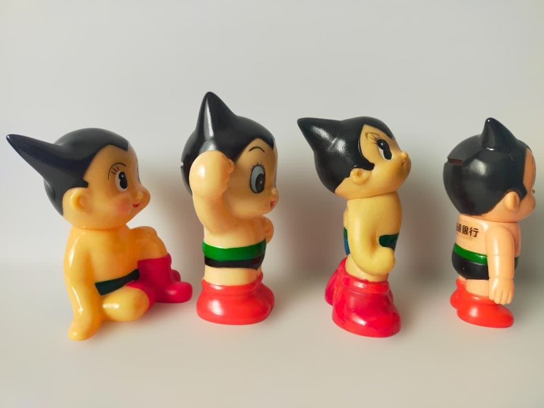 鉄腕アトム　ソフビ貯金箱　4個