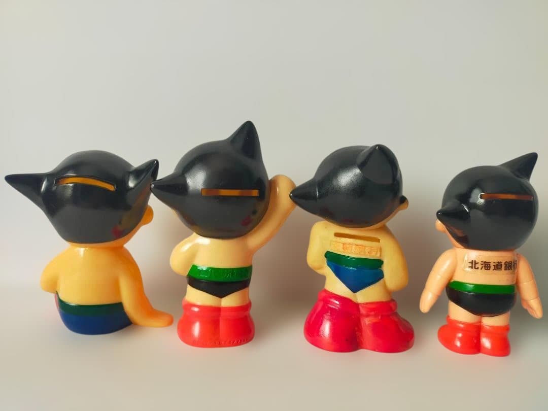 鉄腕アトム　ソフビ貯金箱　4個