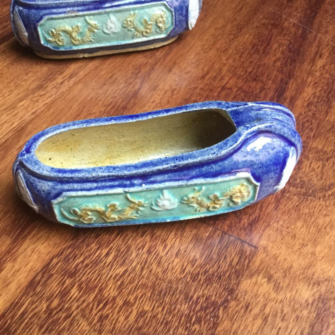 中国の古い靴の置物