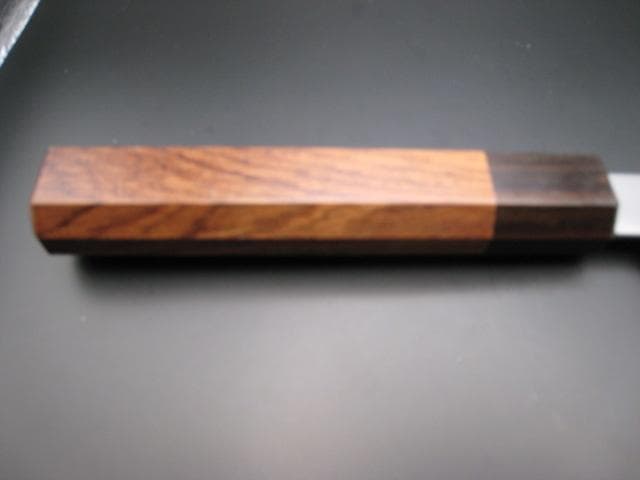 [新品未使用] 和牛刀 210mm 白紙2号 紫檀 八角