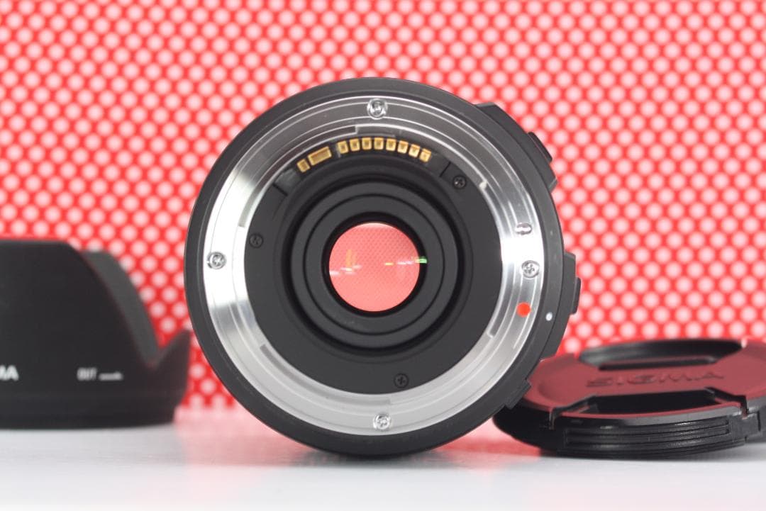 手振れ補正付き便利ズーム♪近くから遠くまでこれ一本！Canon用18-200mm