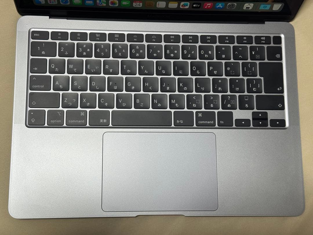 MacBook本体 Apple MacBook Air 2020 i3 8GB 256G