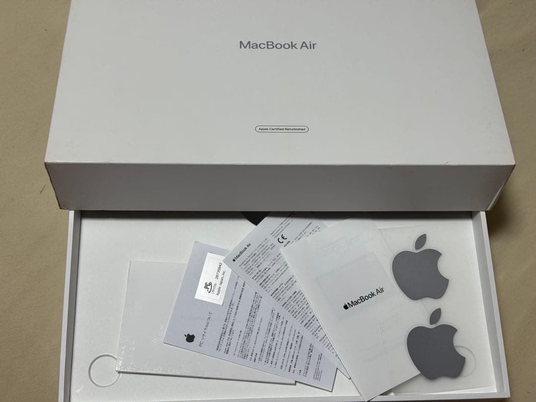 MacBook本体 Apple MacBook Air 2020 i3 8GB 256G