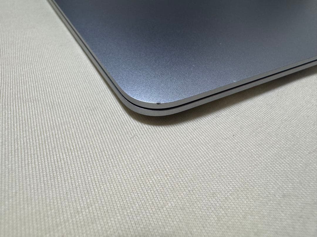 MacBook本体 Apple MacBook Air 2020 i3 8GB 256G