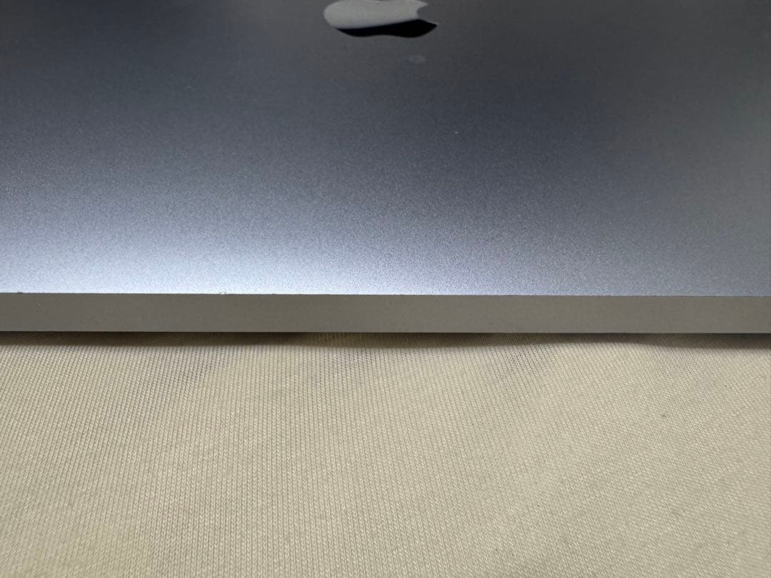 MacBook本体 Apple MacBook Air 2020 i3 8GB 256G