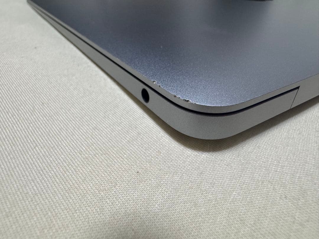 MacBook本体 Apple MacBook Air 2020 i3 8GB 256G