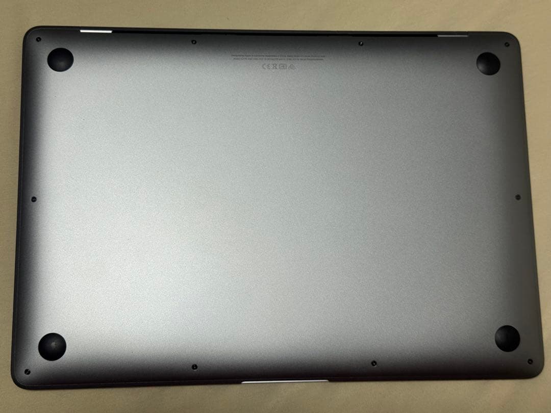 MacBook本体 Apple MacBook Air 2020 i3 8GB 256G