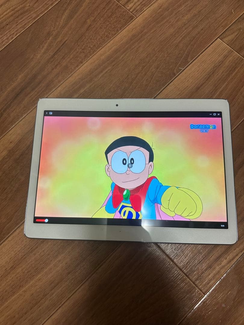 ホワイトデザイン タブレット と電話