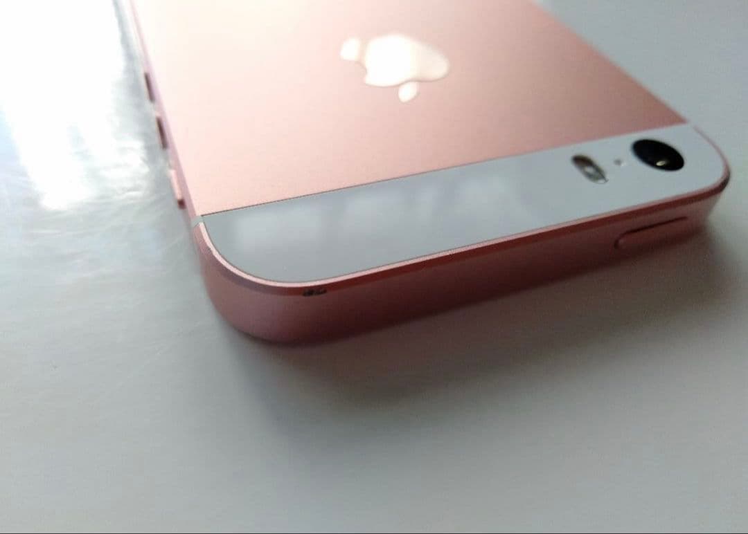 iPhone SE 32GB SIMフリー本体