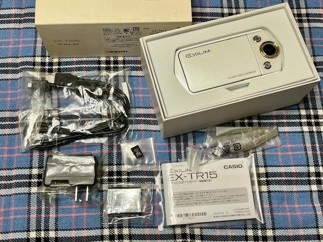 CASIO コンパクト デジタルカメラ