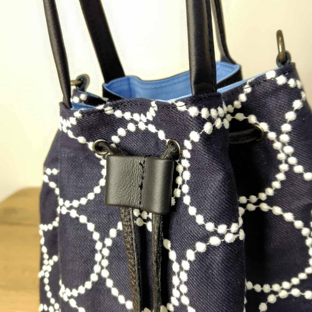 ミナペルホネン/tambourineタンバリンネイビー×白/巾着Lサイズショル