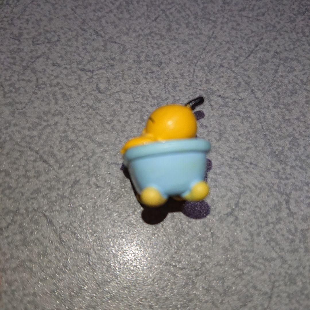 ポケットモンスター バスボール びっくらたまご ミニフィギュア コダック