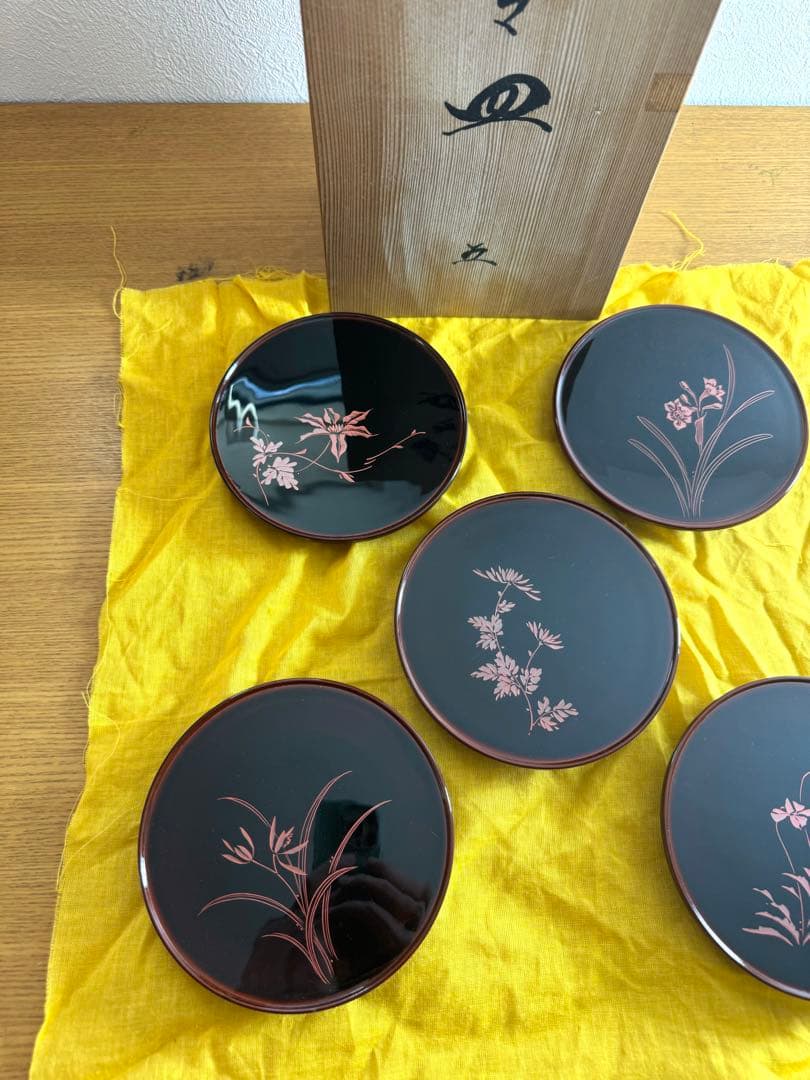 380越前漆器　窪田嘉晴作　花ごよみ　銘々皿　五客組　高台　未使用品　共箱