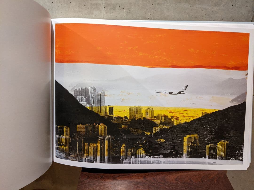 航空マニュアル必見! お宝!　エアバス社とフランス画家のトニー・スーリエの作品集