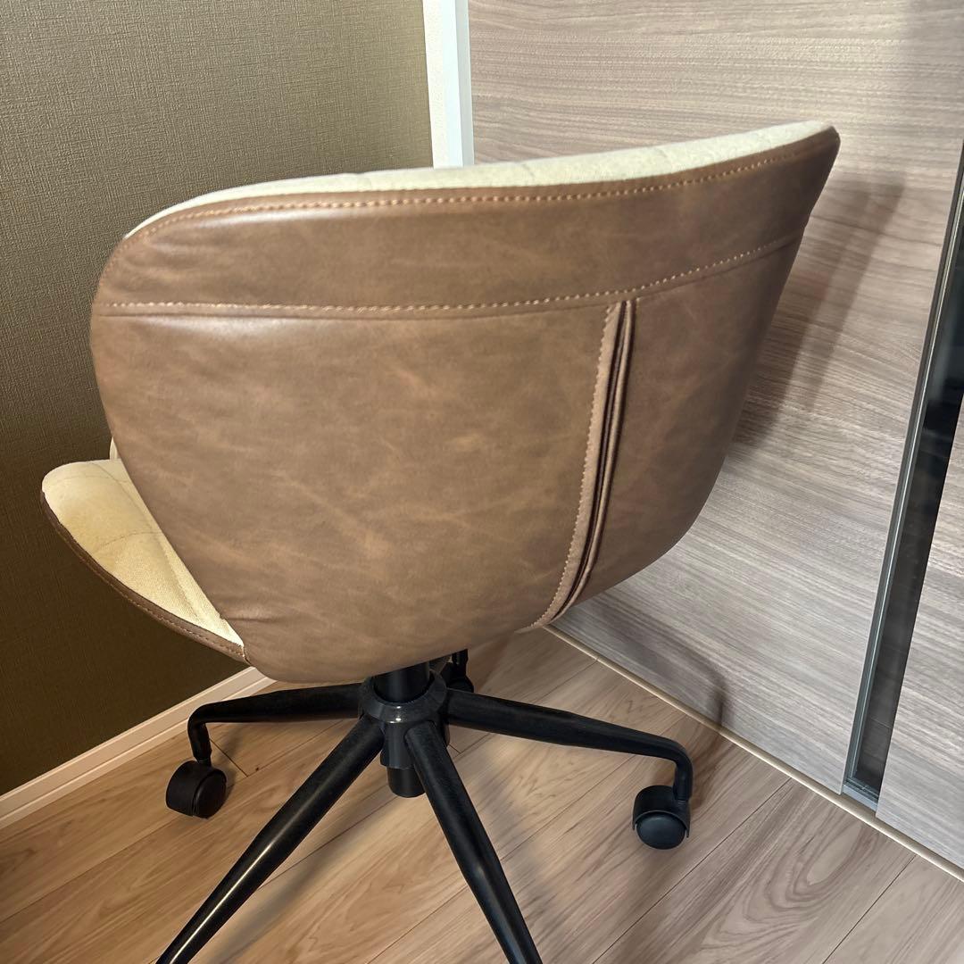 【美品】デスクチェア　ベージュ　コンパクト　おしゃれ