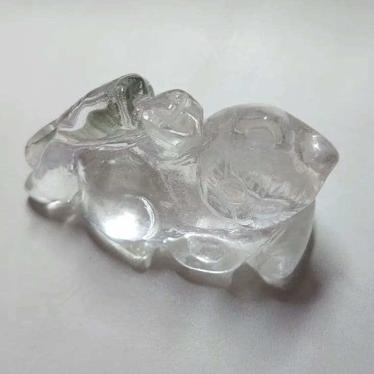 手彫り！貴重　水晶　魚を捕った招きねこ　置物　素敵な逸品